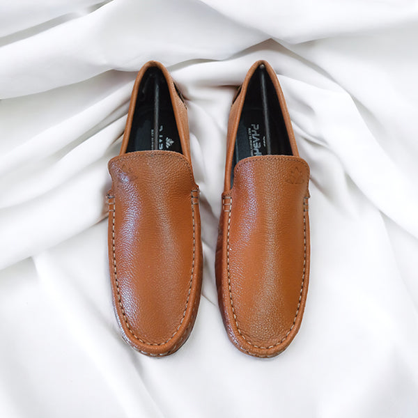 branded leather loafers for men in india